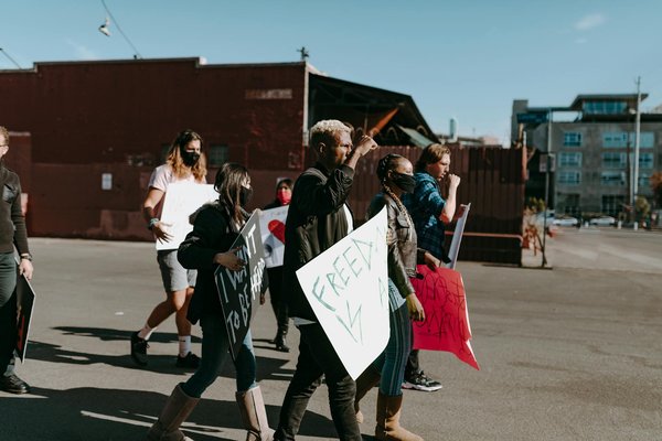 L'impact du Covid-19 sur la société contemporaine : une analyse