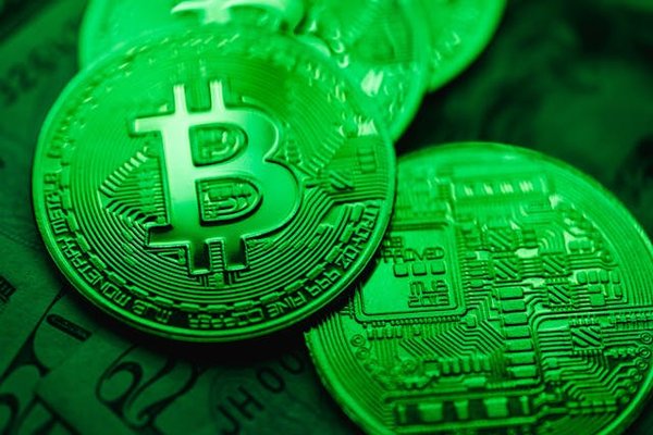 Comment préparer une transition de carrière vers le secteur de la finance verte?